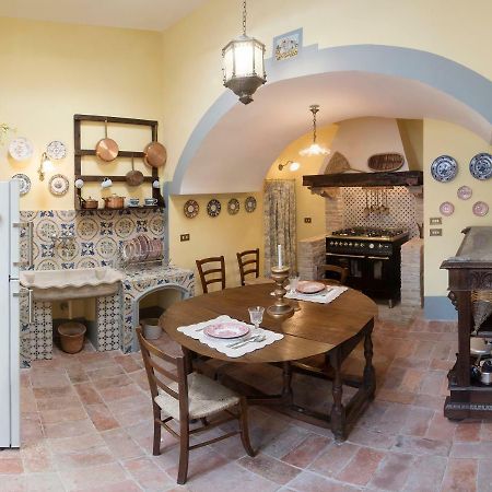 Apartmán Il Teatro Di Nerone Neapol Exteriér fotografie